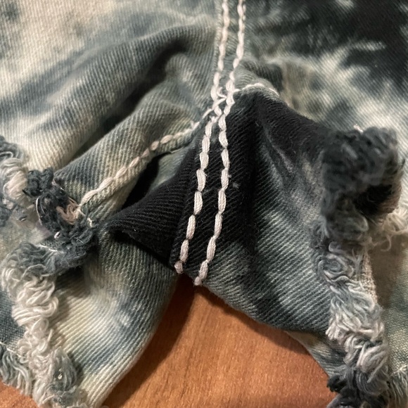 Y2K 2009 Vanilla Star Black Tie-Dye Jean Shorts Sz 5 - Picture 7 of 7